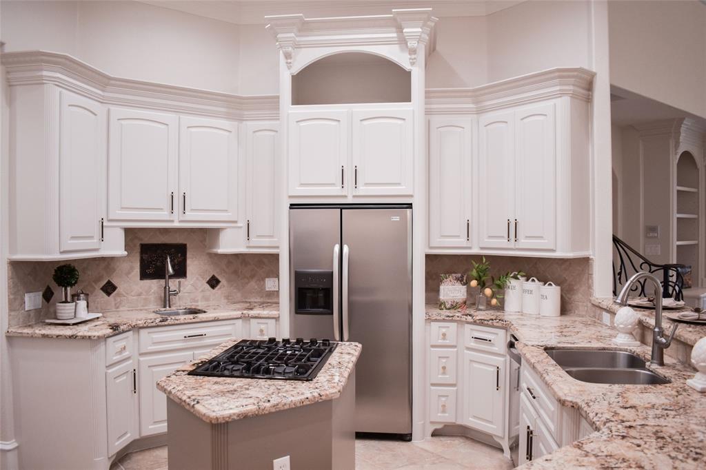 28322 2 Benders Landing Boulevard, Spring, Texas 77386, 4 Bedrooms Bedrooms, 12 Rooms Rooms,5 BathroomsBathrooms,Single-family,For Sale,Benders Landing,65669308