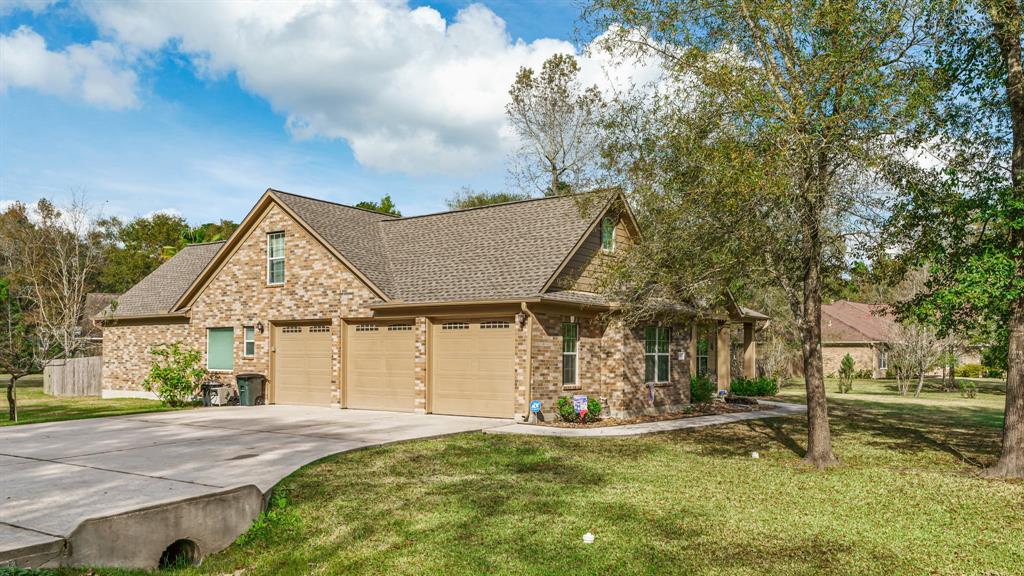 2515 1 Roman Forest Boulevard, New Caney, Texas 77357, 3 Bedrooms Bedrooms, 9 Rooms Rooms,3 BathroomsBathrooms,Single-family,For Sale,Roman Forest,96080280