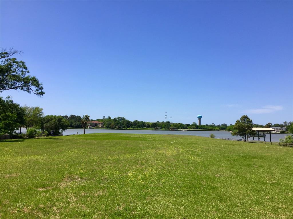 205 Lakeshore Drive, Seabrook, Texas 77586, ,Lots,For Sale,Lakeshore,41776003