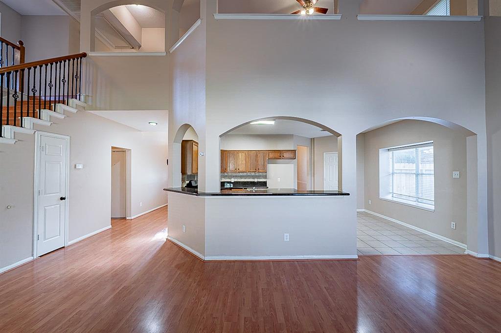 1915 2 Winding Hollow Drive, Katy, Texas 77450, 4 Bedrooms Bedrooms, 4 Rooms Rooms,2 BathroomsBathrooms,Single-family,For Sale,Winding Hollow,69434306