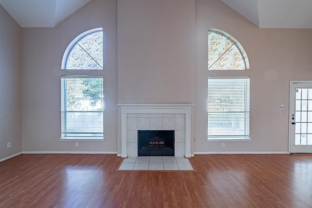1915 2 Winding Hollow Drive, Katy, Texas 77450, 4 Bedrooms Bedrooms, 4 Rooms Rooms,2 BathroomsBathrooms,Single-family,For Sale,Winding Hollow,69434306