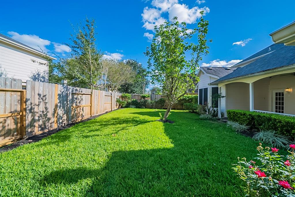 1915 2 Winding Hollow Drive, Katy, Texas 77450, 4 Bedrooms Bedrooms, 4 Rooms Rooms,2 BathroomsBathrooms,Single-family,For Sale,Winding Hollow,69434306