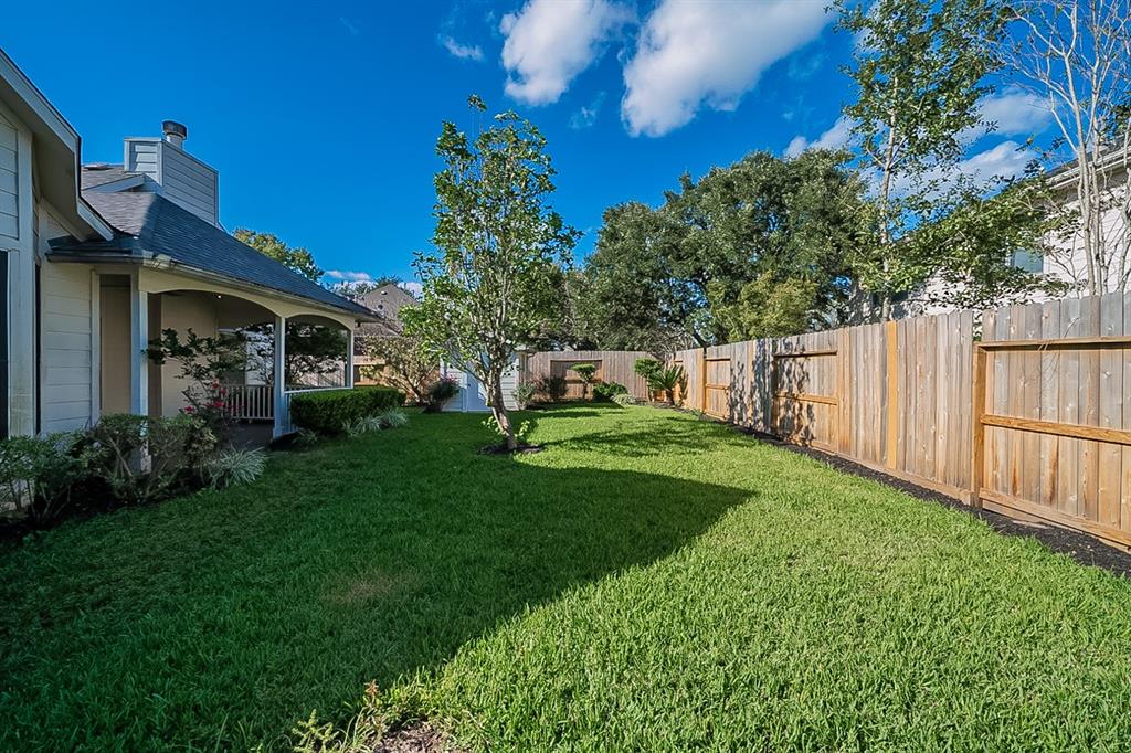 1915 2 Winding Hollow Drive, Katy, Texas 77450, 4 Bedrooms Bedrooms, 4 Rooms Rooms,2 BathroomsBathrooms,Single-family,For Sale,Winding Hollow,69434306