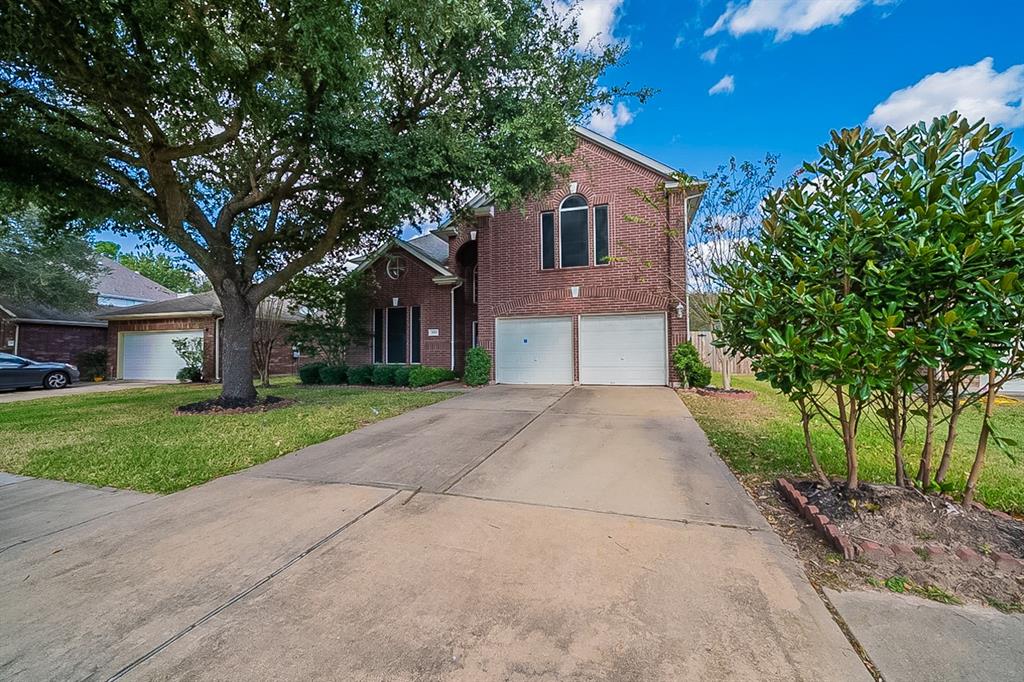 1915 2 Winding Hollow Drive, Katy, Texas 77450, 4 Bedrooms Bedrooms, 4 Rooms Rooms,2 BathroomsBathrooms,Single-family,For Sale,Winding Hollow,69434306