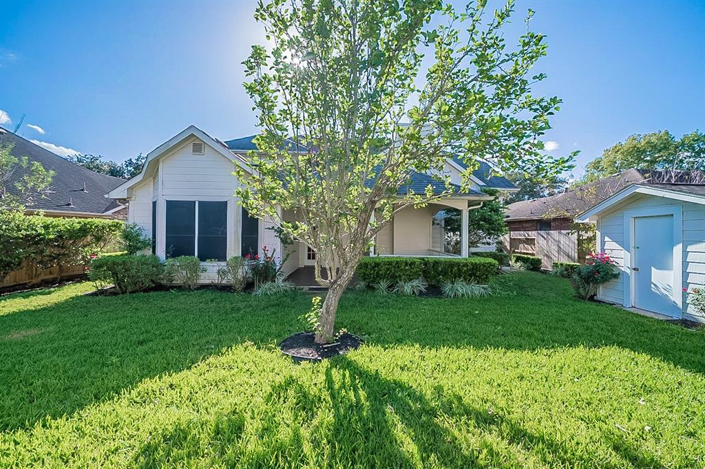 1915 2 Winding Hollow Drive, Katy, Texas 77450, 4 Bedrooms Bedrooms, 4 Rooms Rooms,2 BathroomsBathrooms,Single-family,For Sale,Winding Hollow,69434306