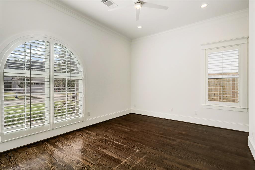 1228 2 Chantilly Lane, Houston, Texas 77018, 5 Bedrooms Bedrooms, 12 Rooms Rooms,5 BathroomsBathrooms,Single-family,For Sale,Chantilly,71186545
