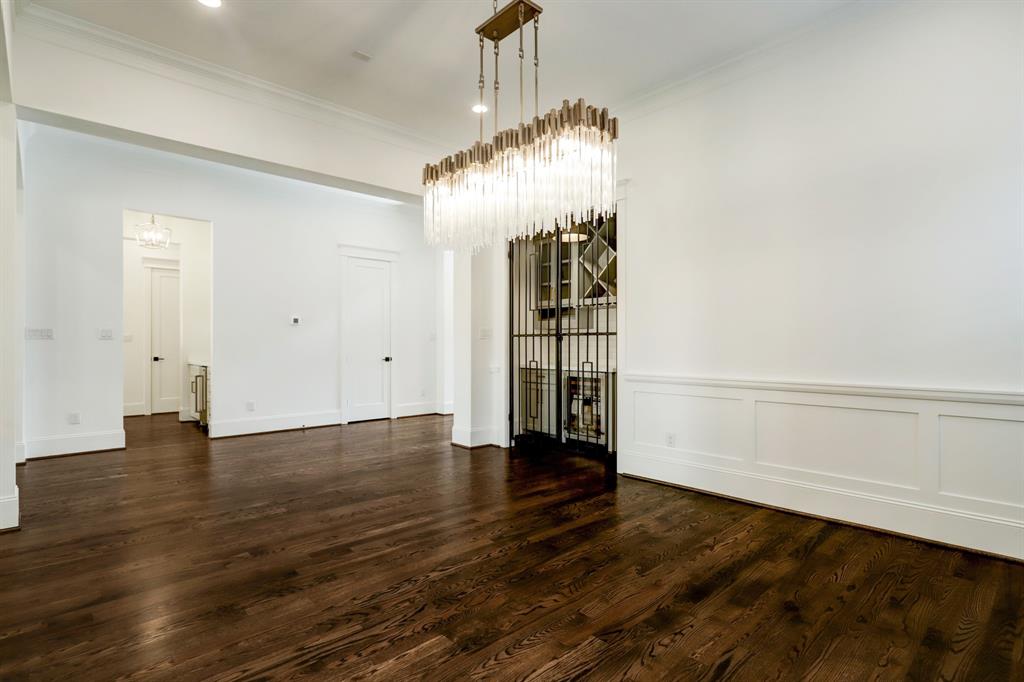 1228 2 Chantilly Lane, Houston, Texas 77018, 5 Bedrooms Bedrooms, 12 Rooms Rooms,5 BathroomsBathrooms,Single-family,For Sale,Chantilly,71186545