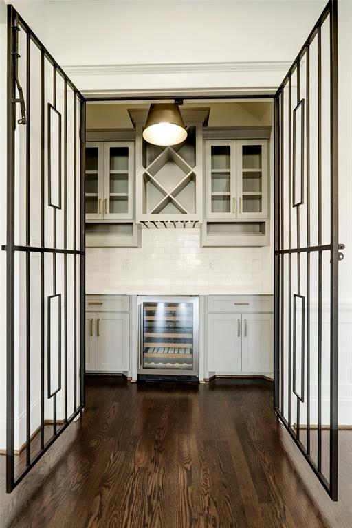 1228 2 Chantilly Lane, Houston, Texas 77018, 5 Bedrooms Bedrooms, 12 Rooms Rooms,5 BathroomsBathrooms,Single-family,For Sale,Chantilly,71186545