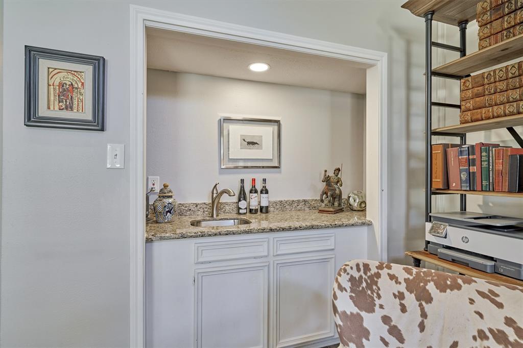 7 2 Hornsilver Place, The Woodlands, Texas 77381, 5 Bedrooms Bedrooms, 13 Rooms Rooms,3 BathroomsBathrooms,Single-family,For Sale,Hornsilver,68189230