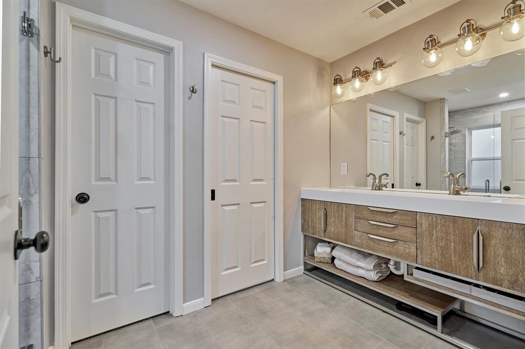 7 2 Hornsilver Place, The Woodlands, Texas 77381, 5 Bedrooms Bedrooms, 13 Rooms Rooms,3 BathroomsBathrooms,Single-family,For Sale,Hornsilver,68189230