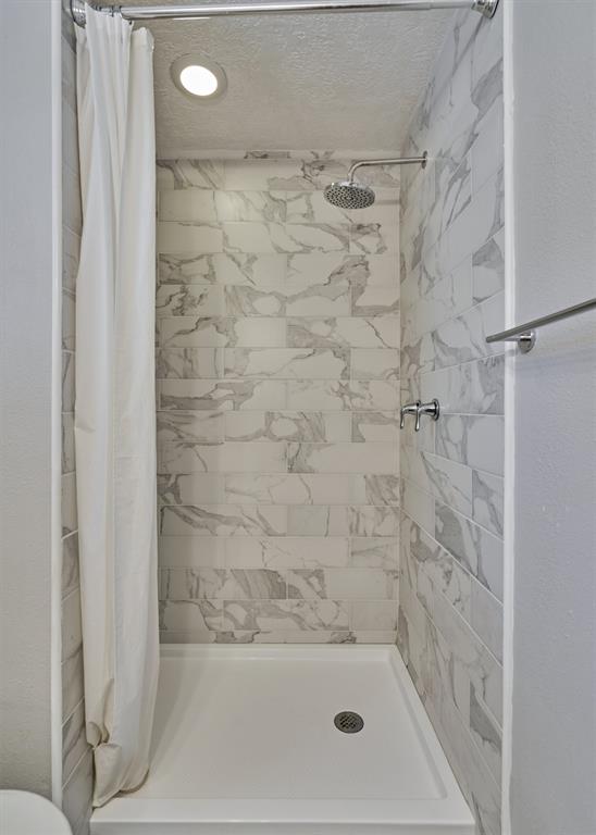 7 2 Hornsilver Place, The Woodlands, Texas 77381, 5 Bedrooms Bedrooms, 13 Rooms Rooms,3 BathroomsBathrooms,Single-family,For Sale,Hornsilver,68189230