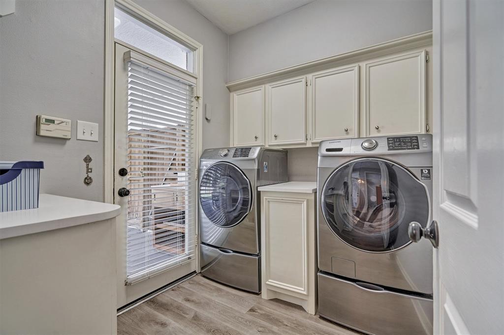 7 2 Hornsilver Place, The Woodlands, Texas 77381, 5 Bedrooms Bedrooms, 13 Rooms Rooms,3 BathroomsBathrooms,Single-family,For Sale,Hornsilver,68189230