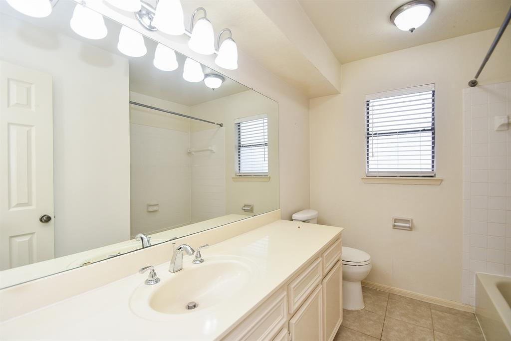 858 2 Shillington Drive, Katy, Texas 77450, 4 Bedrooms Bedrooms, 9 Rooms Rooms,3 BathroomsBathrooms,Single-family,For Sale,Shillington,79958474