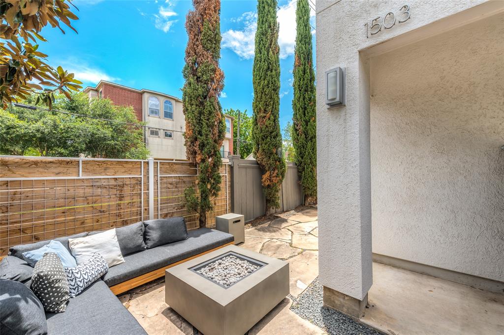 1503 3 Sandman Street, Houston, Texas 77007, 3 Bedrooms Bedrooms, 5 Rooms Rooms,3 BathroomsBathrooms,Single-family,For Sale,Sandman,74955701