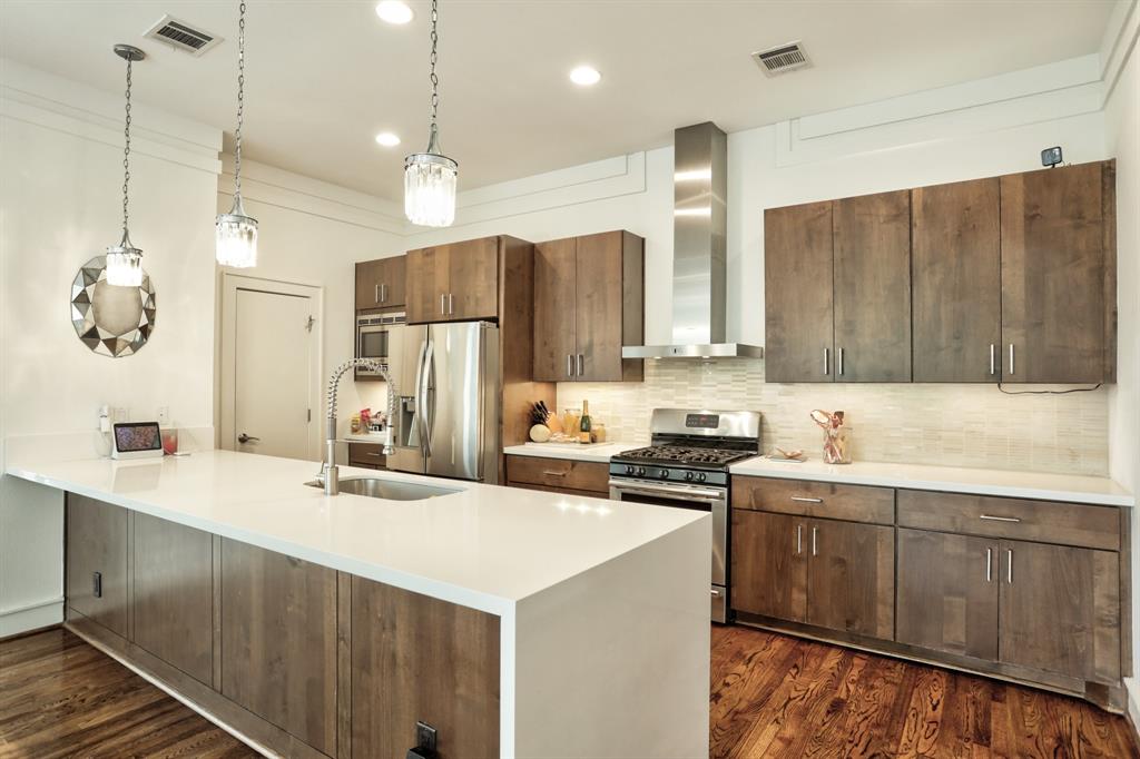 1503 3 Sandman Street, Houston, Texas 77007, 3 Bedrooms Bedrooms, 5 Rooms Rooms,3 BathroomsBathrooms,Single-family,For Sale,Sandman,74955701