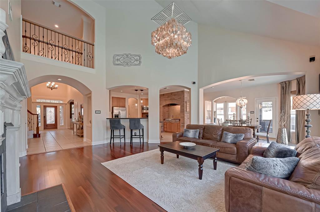 3310 2 Outer Banks Lane, Missouri City, Texas 77459, 4 Bedrooms Bedrooms, 10 Rooms Rooms,3 BathroomsBathrooms,Single-family,For Sale,Outer Banks,54072453