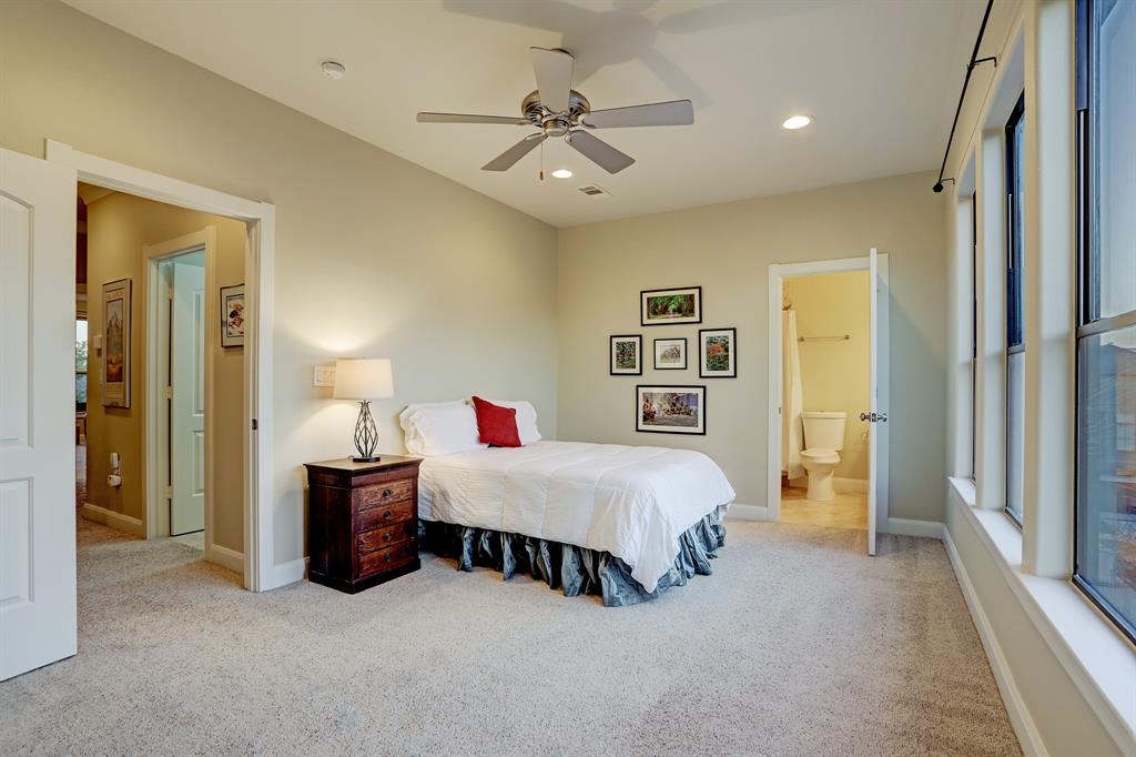 3912 4 Woodhead Street, Houston, Texas 77098, 3 Bedrooms Bedrooms, 12 Rooms Rooms,3 BathroomsBathrooms,Single-family,For Sale,Woodhead,58641203
