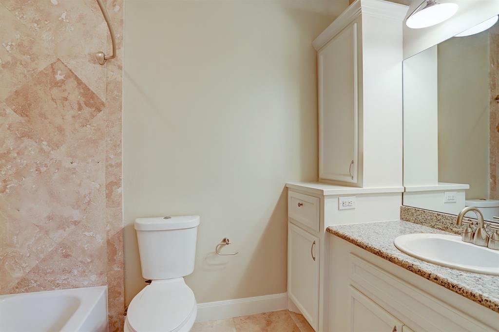 3912 4 Woodhead Street, Houston, Texas 77098, 3 Bedrooms Bedrooms, 12 Rooms Rooms,3 BathroomsBathrooms,Single-family,For Sale,Woodhead,58641203