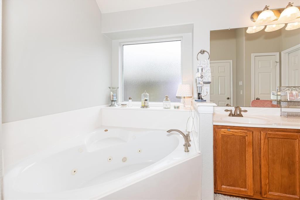13623 2 Leafy Arbor Drive, Montgomery, Texas 77356, 3 Bedrooms Bedrooms, 13 Rooms Rooms,3 BathroomsBathrooms,Single-family,For Sale,Leafy Arbor,86695120