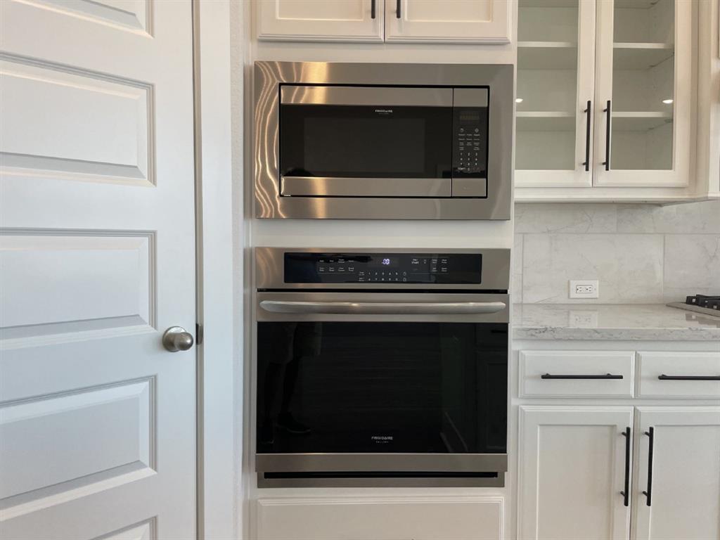 23751 1 Lively Ferry Lane, Richmond, Texas 77469, 4 Bedrooms Bedrooms, 9 Rooms Rooms,3 BathroomsBathrooms,Single-family,For Sale,Lively Ferry Lane,66482276