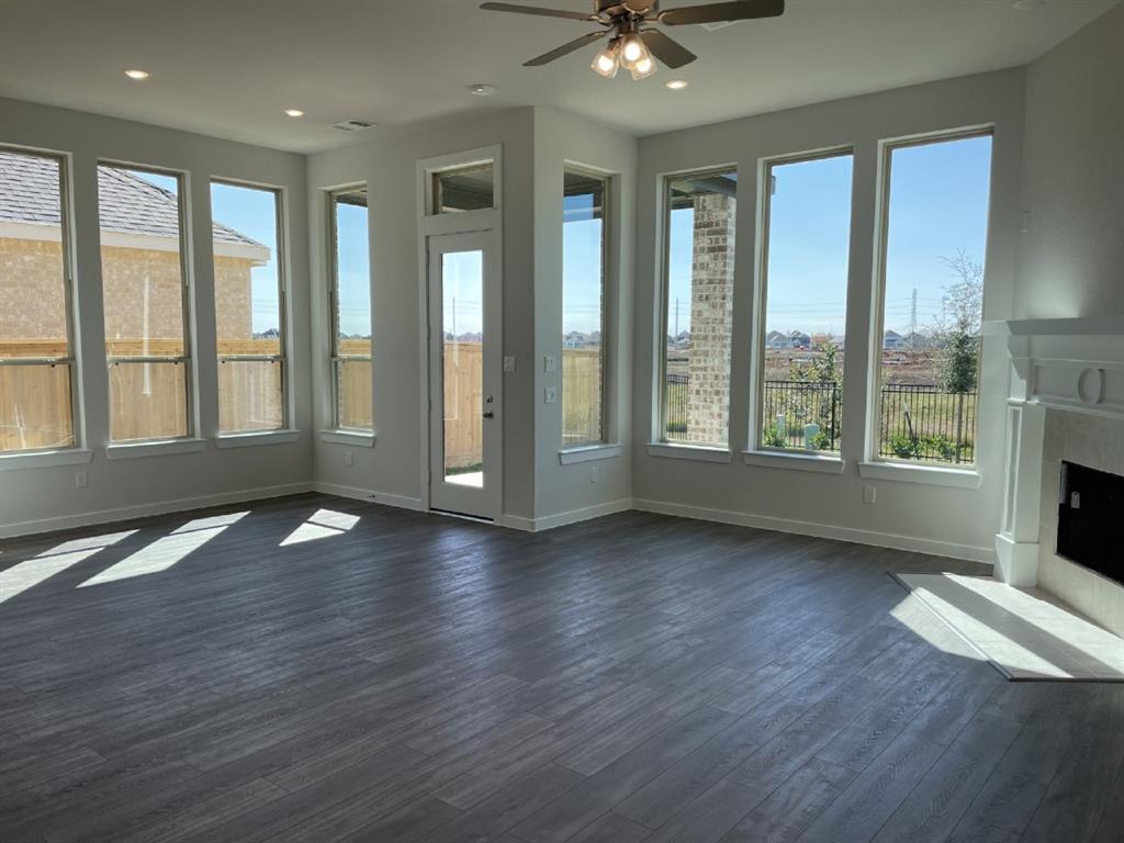 23751 1 Lively Ferry Lane, Richmond, Texas 77469, 4 Bedrooms Bedrooms, 9 Rooms Rooms,3 BathroomsBathrooms,Single-family,For Sale,Lively Ferry Lane,66482276