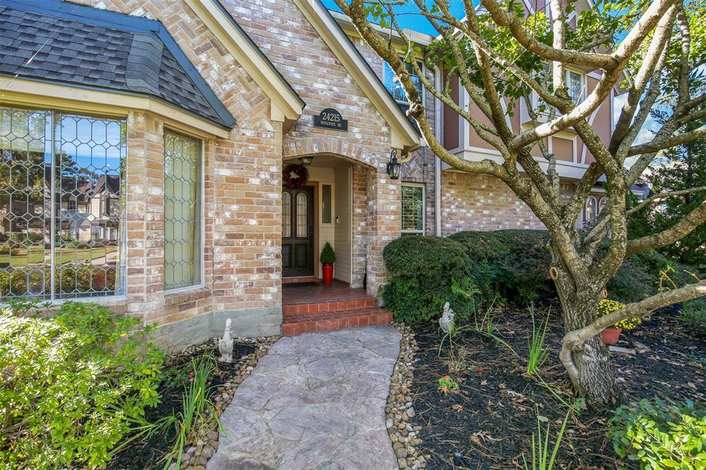 24215 2 Royalwick Drive, Tomball, Texas 77375, 4 Bedrooms Bedrooms, 8 Rooms Rooms,3 BathroomsBathrooms,Single-family,For Sale,Royalwick,8953236