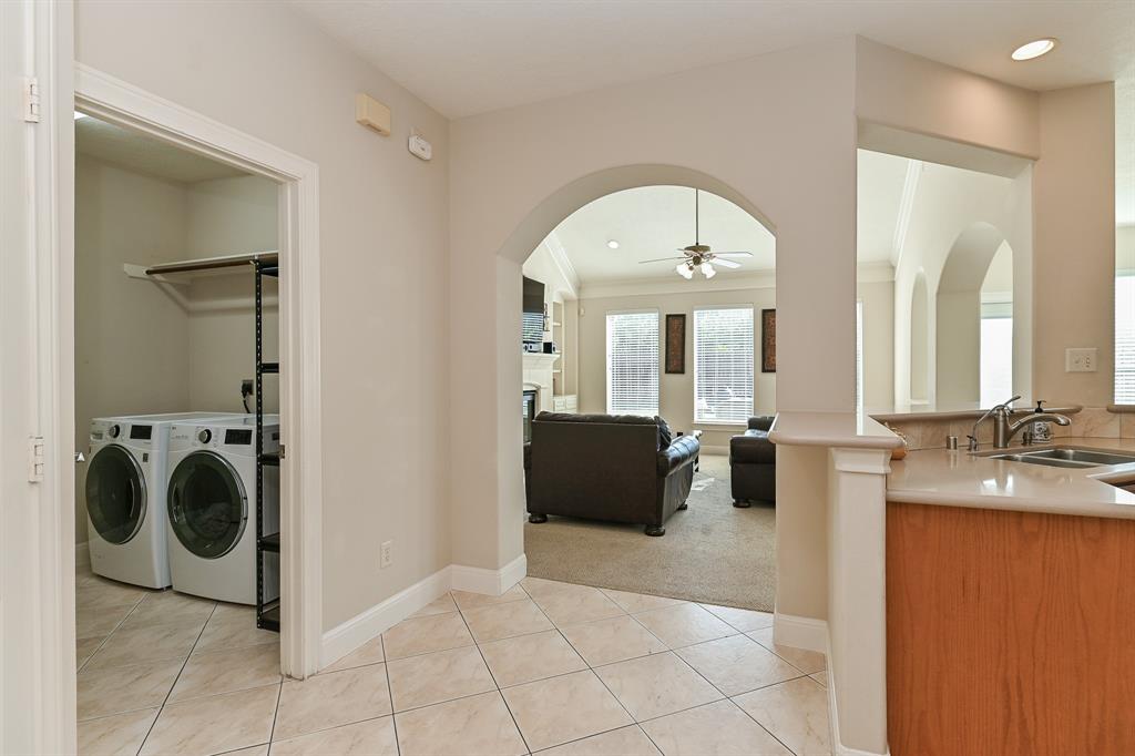 3503 2 Rose Water Drive, Manvel, Texas 77578, 4 Bedrooms Bedrooms, 12 Rooms Rooms,3 BathroomsBathrooms,Single-family,For Sale,Rose Water,65299935