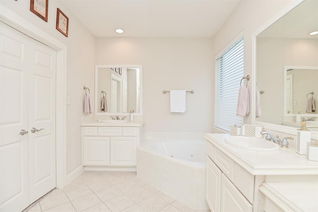3503 2 Rose Water Drive, Manvel, Texas 77578, 4 Bedrooms Bedrooms, 12 Rooms Rooms,3 BathroomsBathrooms,Single-family,For Sale,Rose Water,65299935