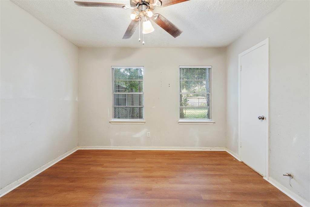 6526 1 Linden Street, Houston, Texas 77087, 3 Bedrooms Bedrooms, 3 Rooms Rooms,1 BathroomBathrooms,Single-family,For Sale,Linden,36247772