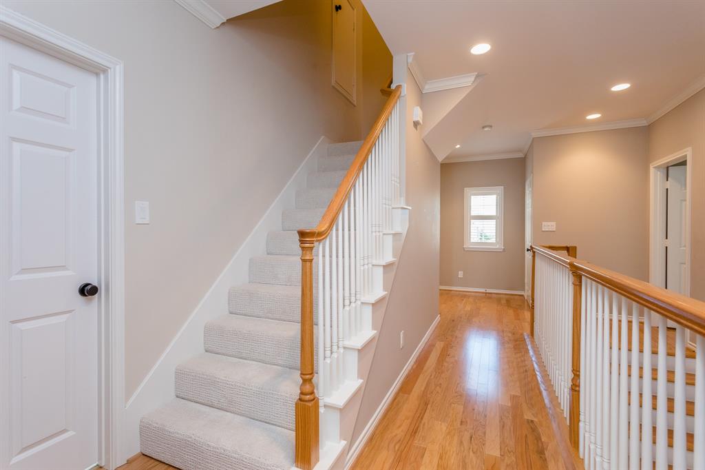 1259 3 Ripple Creek Drive, Houston, Texas 77057, 3 Bedrooms Bedrooms, 10 Rooms Rooms,3 BathroomsBathrooms,Single-family,For Sale,Ripple Creek,80175258