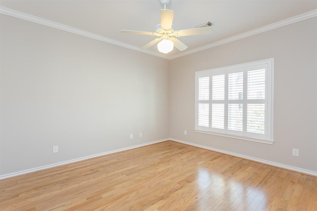 1259 3 Ripple Creek Drive, Houston, Texas 77057, 3 Bedrooms Bedrooms, 10 Rooms Rooms,3 BathroomsBathrooms,Single-family,For Sale,Ripple Creek,80175258