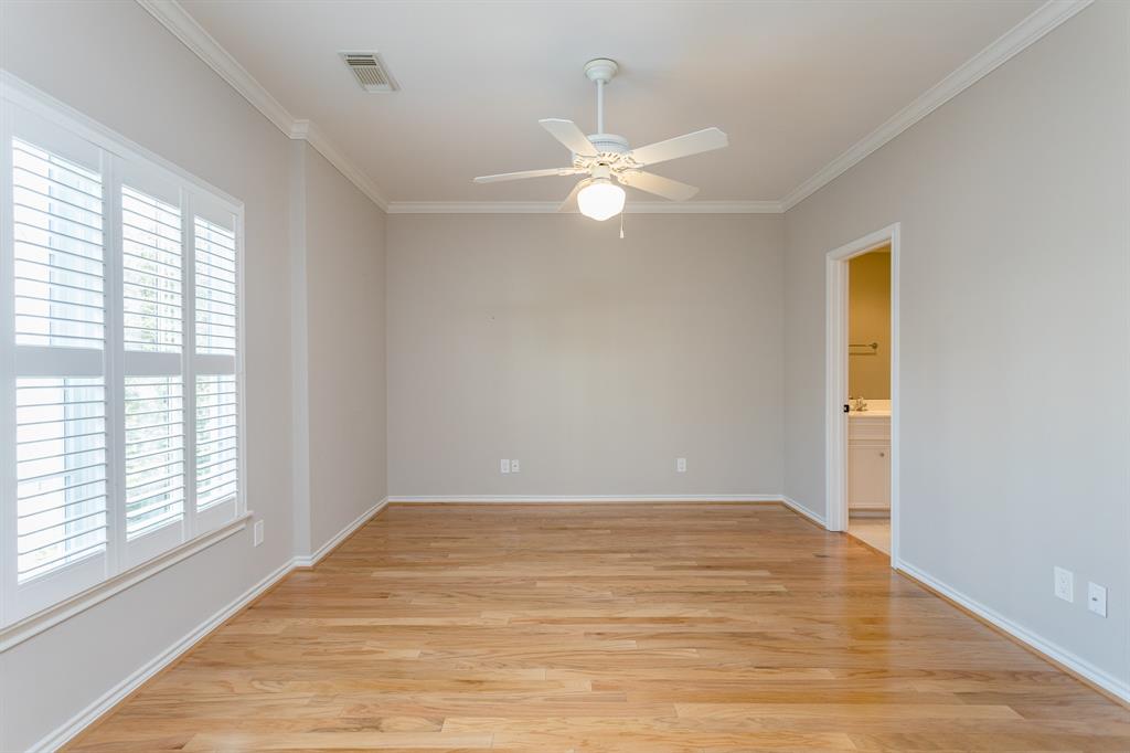 1259 3 Ripple Creek Drive, Houston, Texas 77057, 3 Bedrooms Bedrooms, 10 Rooms Rooms,3 BathroomsBathrooms,Single-family,For Sale,Ripple Creek,80175258