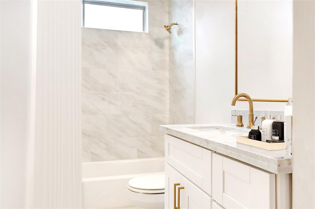 619 3 W 26th St Street, Houston, Texas 77008, 3 Bedrooms Bedrooms, 3 Rooms Rooms,2 BathroomsBathrooms,Single-family,For Sale,W 26th St,72158347