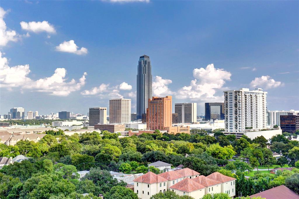 5555 Del Monte Drive, Houston, Texas 77056, 3 Bedrooms Bedrooms, 7 Rooms Rooms,2 BathroomsBathrooms,Mid/hi-rise Condo,For Sale,ST JAMES,Del Monte,80488573