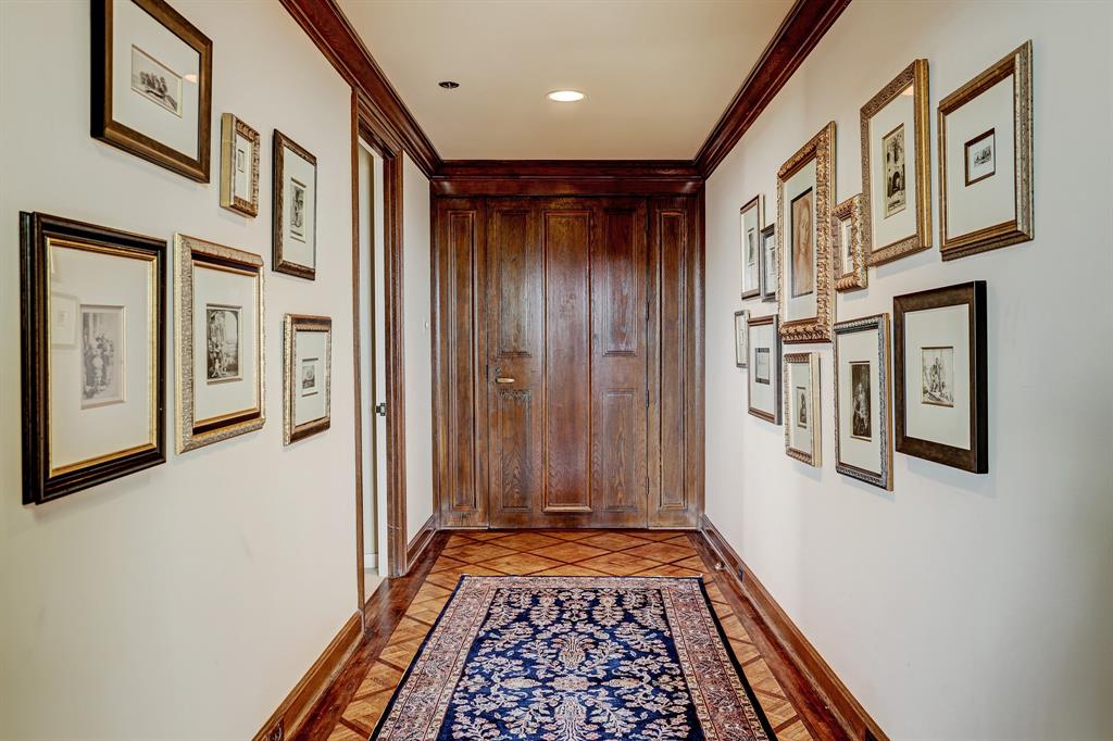 5555 Del Monte Drive, Houston, Texas 77056, 3 Bedrooms Bedrooms, 7 Rooms Rooms,2 BathroomsBathrooms,Mid/hi-rise Condo,For Sale,ST JAMES,Del Monte,80488573