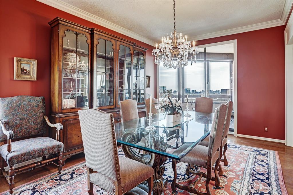 5555 Del Monte Drive, Houston, Texas 77056, 3 Bedrooms Bedrooms, 7 Rooms Rooms,2 BathroomsBathrooms,Mid/hi-rise Condo,For Sale,ST JAMES,Del Monte,80488573