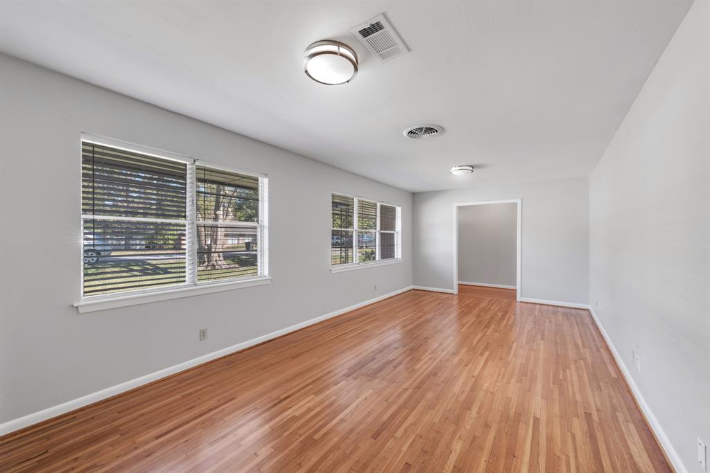 8915 1 Blankenship Drive, Houston, Texas 77080, 3 Bedrooms Bedrooms, 7 Rooms Rooms,2 BathroomsBathrooms,Single-family,For Sale,Blankenship,56083485