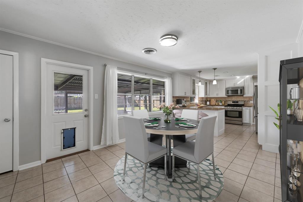 8915 1 Blankenship Drive, Houston, Texas 77080, 3 Bedrooms Bedrooms, 7 Rooms Rooms,2 BathroomsBathrooms,Single-family,For Sale,Blankenship,56083485