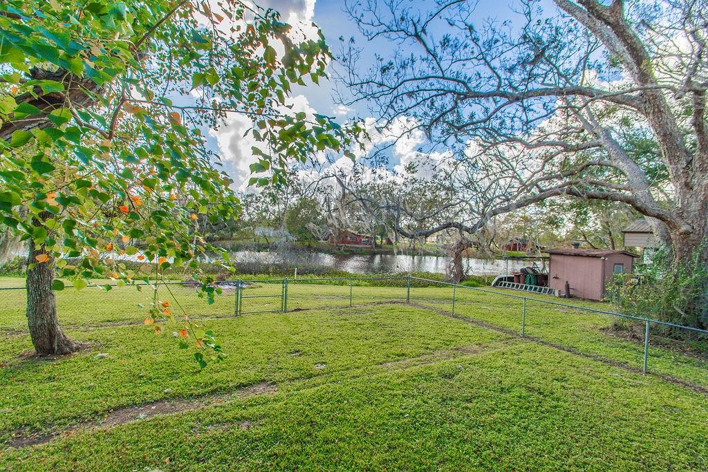 4648 2 County Road 671, Angleton, Texas 77515, 4 Bedrooms Bedrooms, 6 Rooms Rooms,2 BathroomsBathrooms,Single-family,For Sale,County Road 671,50026261