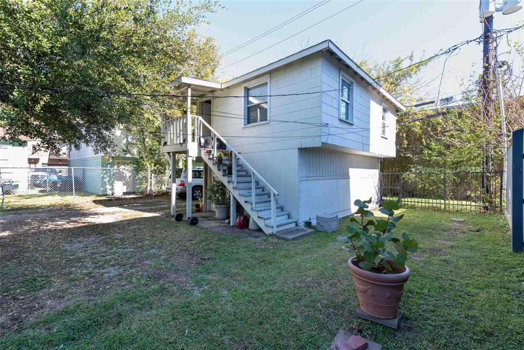 338 1 Cortlandt Street, Houston, Texas 77007, 1 Bedroom Bedrooms, ,1 BathroomBathrooms,Multi-family,For Sale,Cortlandt,88342602