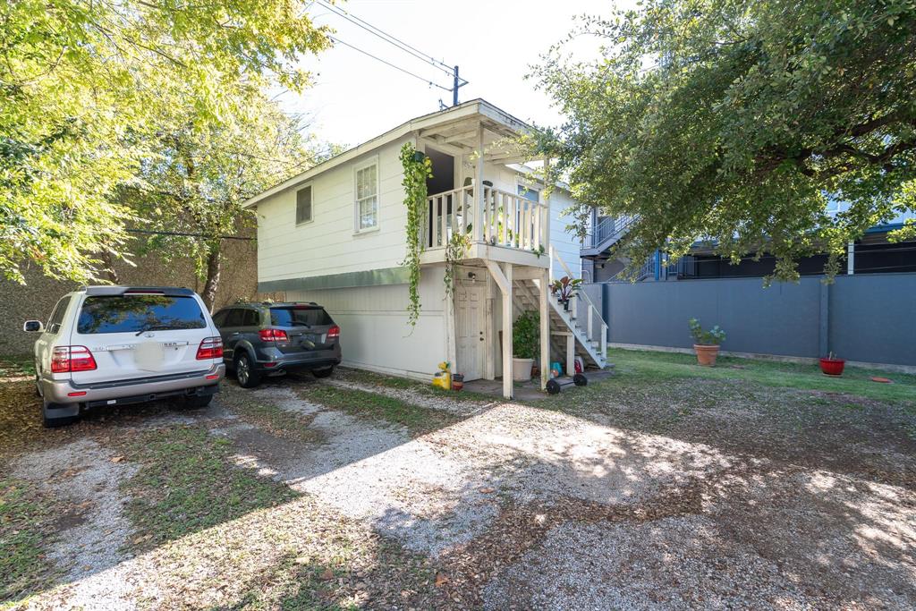338 1 Cortlandt Street, Houston, Texas 77007, 1 Bedroom Bedrooms, ,1 BathroomBathrooms,Multi-family,For Sale,Cortlandt,88342602