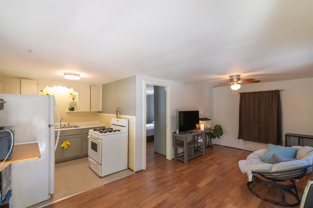 338 1 Cortlandt Street, Houston, Texas 77007, 1 Bedroom Bedrooms, ,1 BathroomBathrooms,Multi-family,For Sale,Cortlandt,88342602