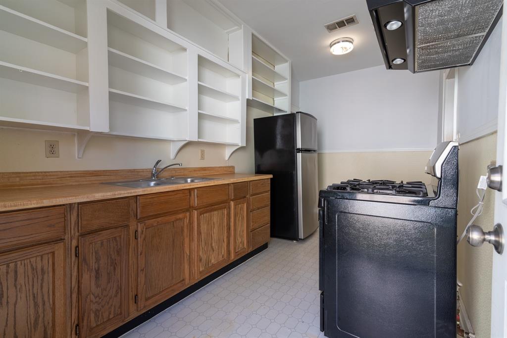 338 1 Cortlandt Street, Houston, Texas 77007, 1 Bedroom Bedrooms, ,1 BathroomBathrooms,Multi-family,For Sale,Cortlandt,88342602
