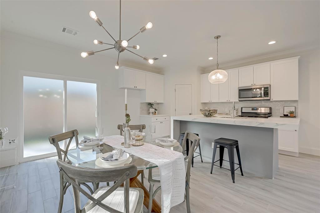 5123 2 Golden Forest Drive, Houston, Texas 77091, 3 Bedrooms Bedrooms, 7 Rooms Rooms,2 BathroomsBathrooms,Single-family,For Sale,Golden Forest,89221316