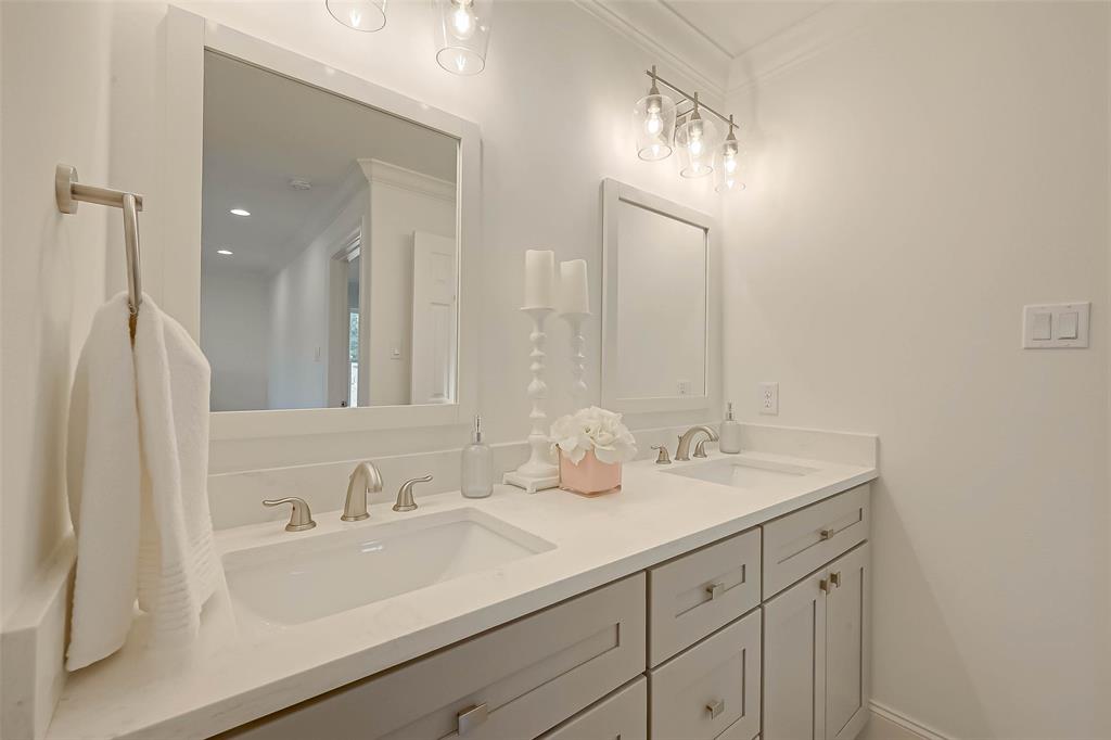 5123 2 Golden Forest Drive, Houston, Texas 77091, 3 Bedrooms Bedrooms, 7 Rooms Rooms,2 BathroomsBathrooms,Single-family,For Sale,Golden Forest,89221316