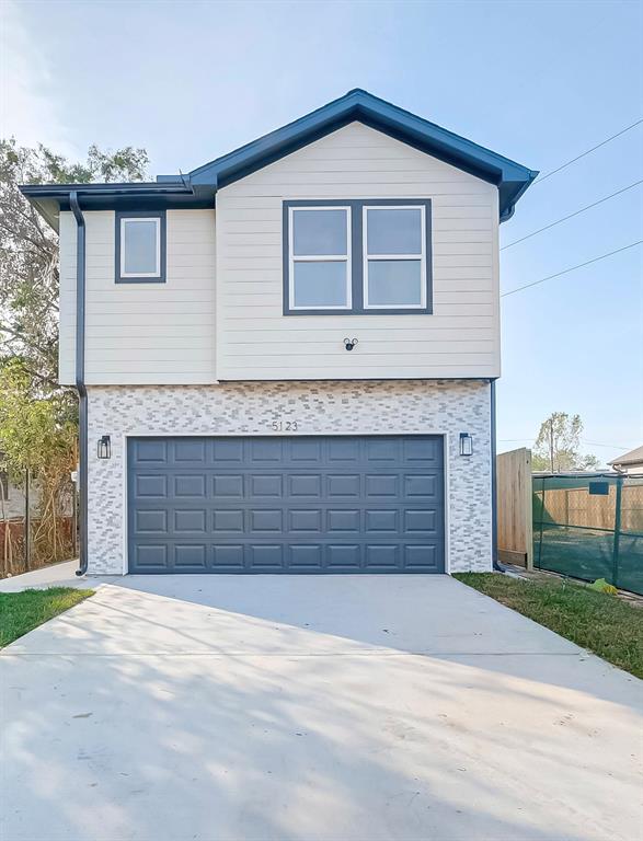 5123 2 Golden Forest Drive, Houston, Texas 77091, 3 Bedrooms Bedrooms, 7 Rooms Rooms,2 BathroomsBathrooms,Single-family,For Sale,Golden Forest,89221316