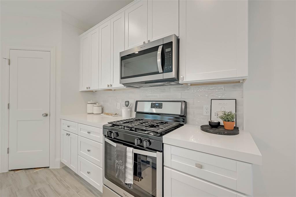 5123 2 Golden Forest Drive, Houston, Texas 77091, 3 Bedrooms Bedrooms, 7 Rooms Rooms,2 BathroomsBathrooms,Single-family,For Sale,Golden Forest,89221316