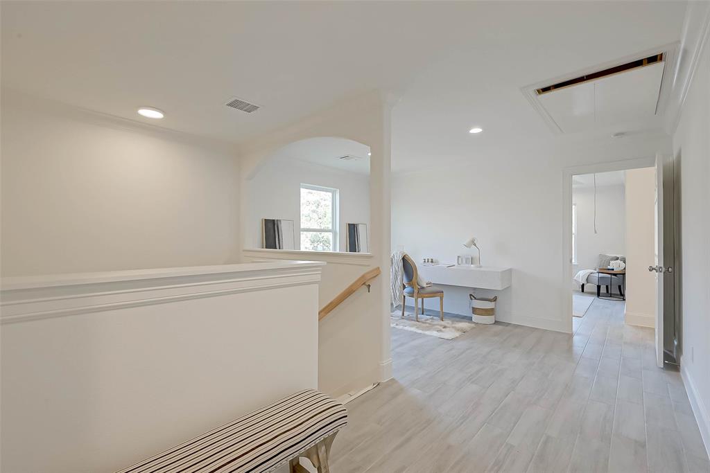 5123 2 Golden Forest Drive, Houston, Texas 77091, 3 Bedrooms Bedrooms, 7 Rooms Rooms,2 BathroomsBathrooms,Single-family,For Sale,Golden Forest,89221316
