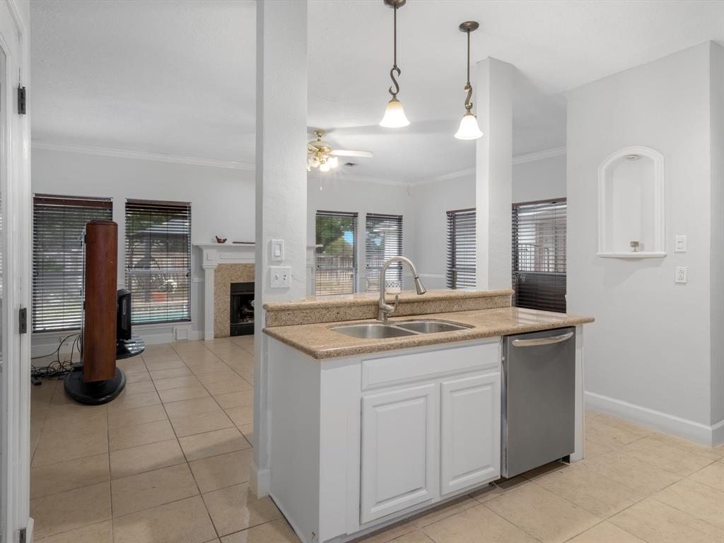 15210 2 Holland Fields Circle, Houston, Texas 77095, 4 Bedrooms Bedrooms, 5 Rooms Rooms,2 BathroomsBathrooms,Single-family,For Sale,Holland Fields,72045843
