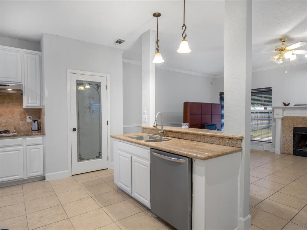 15210 2 Holland Fields Circle, Houston, Texas 77095, 4 Bedrooms Bedrooms, 5 Rooms Rooms,2 BathroomsBathrooms,Single-family,For Sale,Holland Fields,72045843